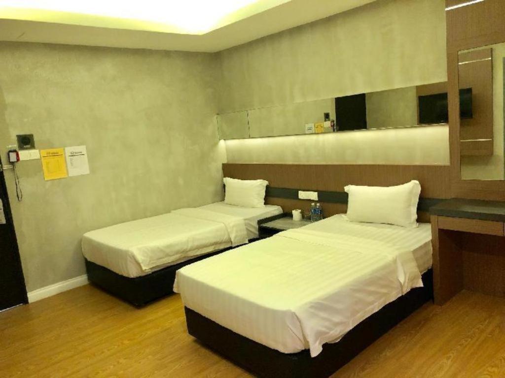 Monaco Boutique Hotel Sadong Jaya Kota Kinabalu Ngoại thất bức ảnh