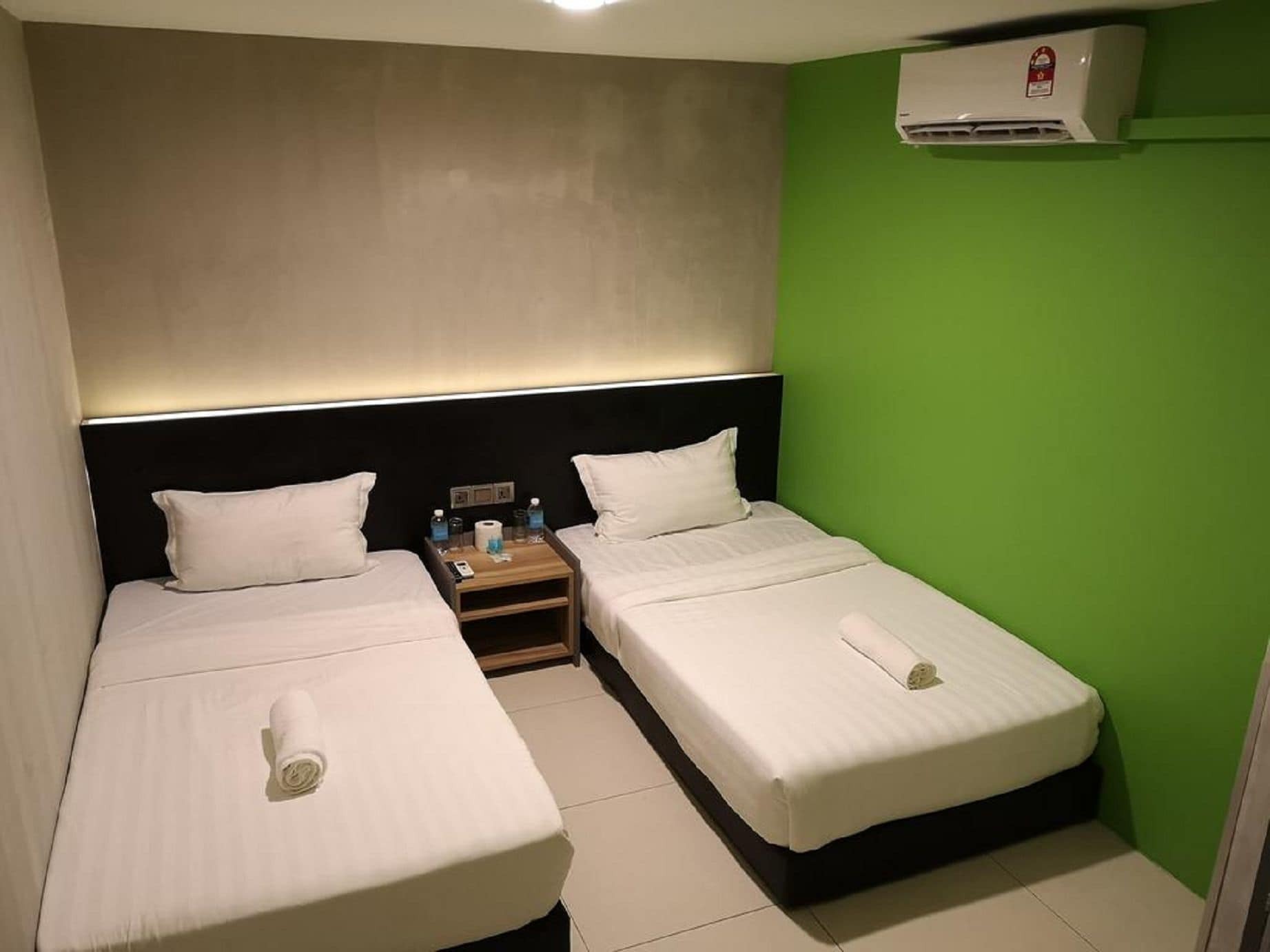 Monaco Boutique Hotel Sadong Jaya Kota Kinabalu Ngoại thất bức ảnh